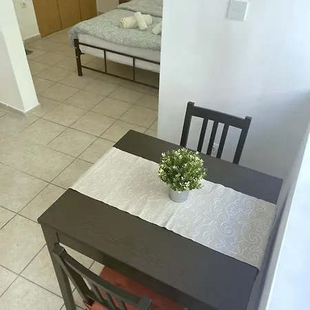 Διαμέρισμα Skg Retreat Emerald - 5min From Metro & Seafront