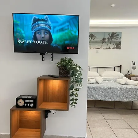 Skg Retreat Emerald - 5min From Metro & Seafront Apartament