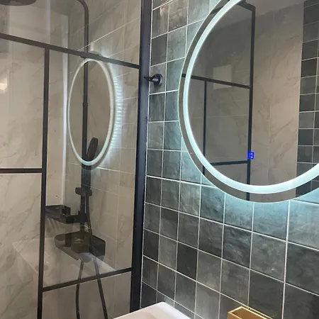 Skg Retreat Emerald - 5min From Metro & Seafront * Thessaloniki