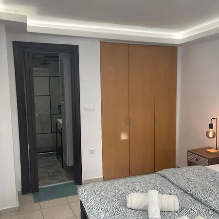 Skg Retreat Emerald - 5min From Metro & Seafront