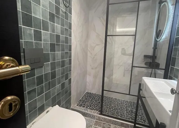 Daire Skg Retreat Emerald - 5min From Metro & Seafront Selanik