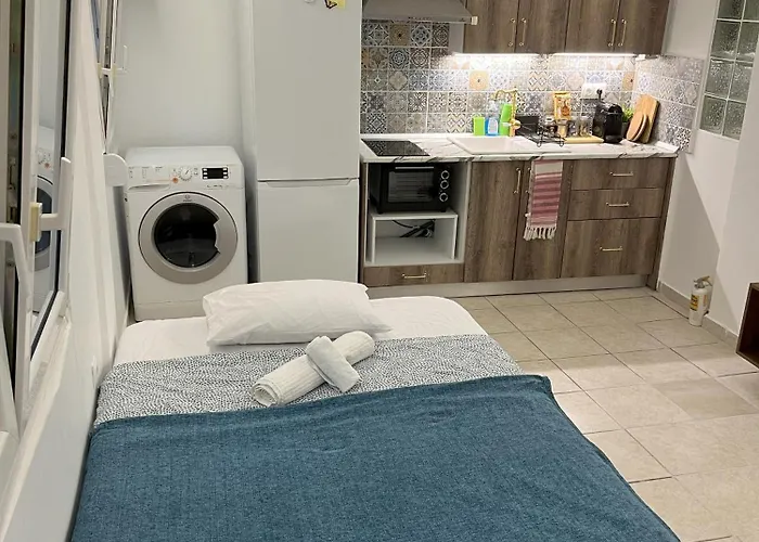 Daire Skg Retreat Emerald - 5min From Metro & Seafront *